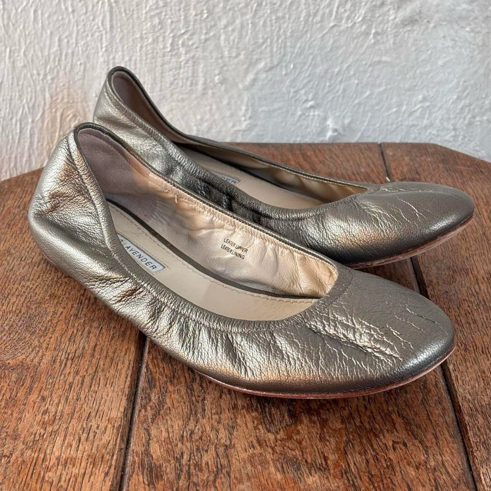 Vera Wang Metallic Silver Flats